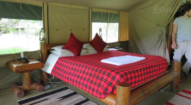 Siana spring,Kenya Budget Safaris, Budget Travel Experts,Active Adventures, African Budget Safaris, Kenya Adventure Safari, Safari Bookings.